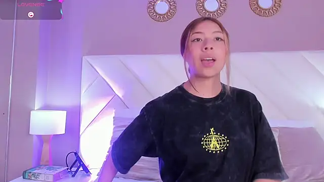 ValeryGomezz online show from 06-11-26, 02:25