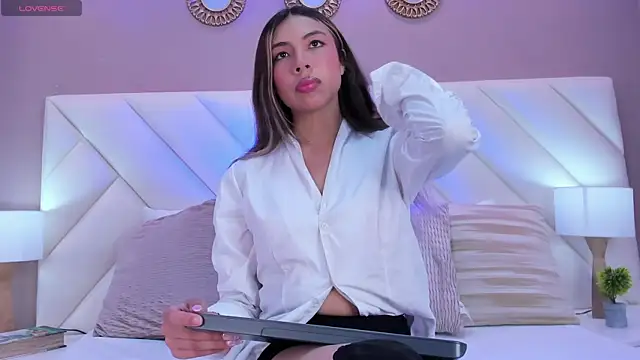 ValeryGomezz online show from 04-23-26, 03:13