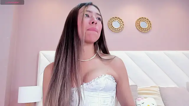 ValeryGomezz online show from 05-07-26, 01:58