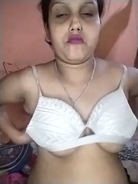 Nency Love143 online show from 05-14-26, 05:21