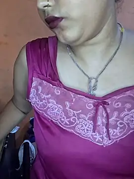 Snapshot of Nency_Love143 chatting on 06-27-26, 06:14 Nency Love143 online show from 06-27-26, 06:14