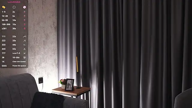 Snapshot of NoellaWortz chatting on 03-01-26, 11:32 NoellaWortz online show from 03-01-26, 11:32