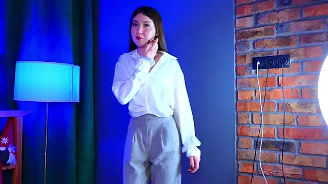 Snapshot of AliceZimmer chatting on 02-12-26, 08:52 AliceZimmer online show from 02-12-26, 08:52