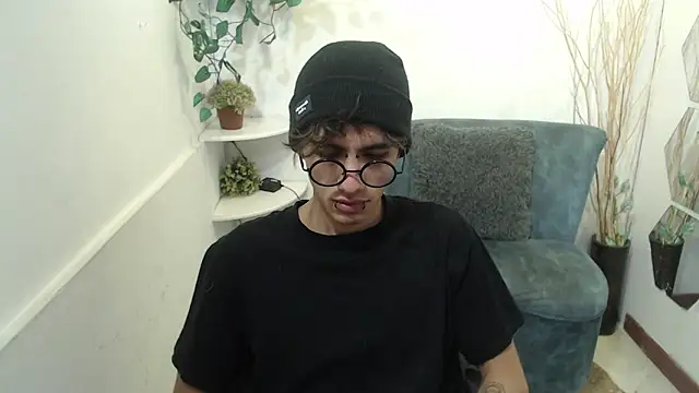 AaronBeer  online show from 02-26-26, 11:43