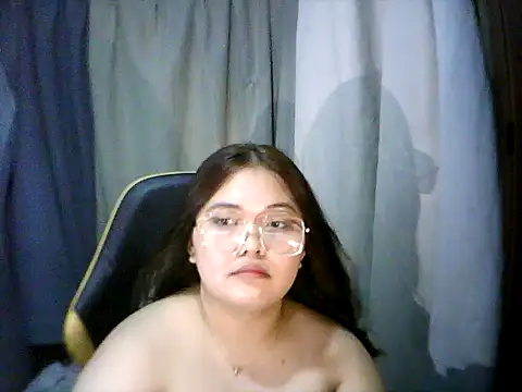 xia xoxo  online show from 05-08-26, 03:54