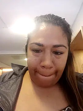 eva vidal  online show from 04-15-26, 05:50