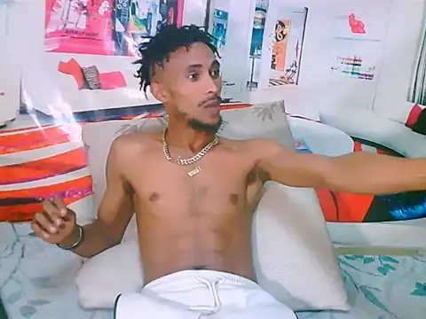 Snapshot of EroticPoison69 chatting on 02-19-26, 06:16 EroticPoison69 online show from 02-19-26, 06:16