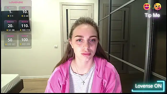  julia wonderful  online show from 04-12-26, 02:04
