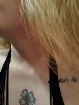 laila d online show from 03-31-26, 08:00