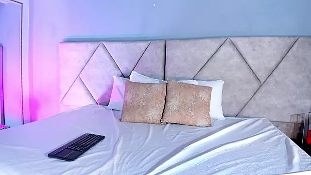 Snapshot of KaattyDoll chatting on 02-15-26, 01:10 KaattyDoll online show from 02-15-26, 01:10