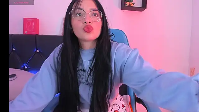  Mia kiss  online show from 04-08-26, 12:01