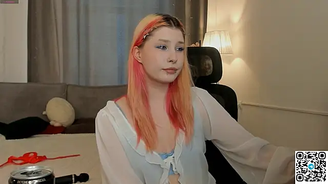 WarmAtEdges online show from 03-22-26, 02:29