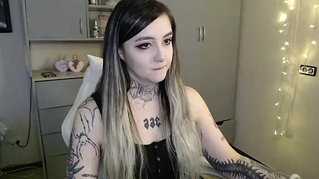 Rin Tozier online show from 04-02-26, 01:24