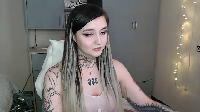 Rin Tozier online show from 03-08-26, 02:04