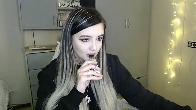 Rin Tozier online show from 03-05-26, 12:40