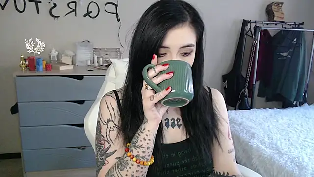 Rin Tozier online show from 05-06-26, 01:20