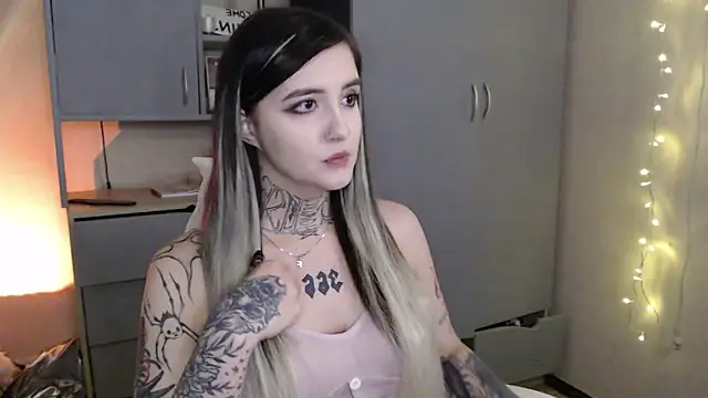 Snapshot of Rin_Tozier chatting on 02-27-26, 03:07 Rin Tozier online show from 02-27-26, 03:07