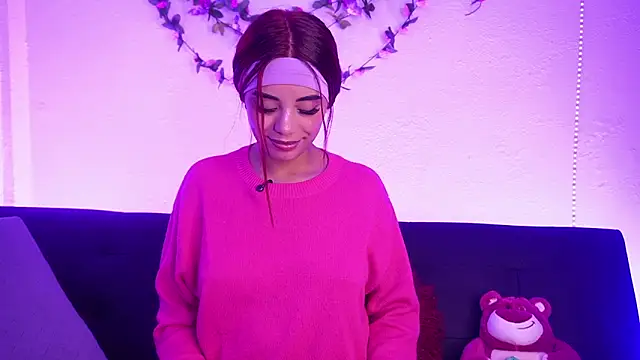 TiffanySander online show from 03-25-26, 03:50