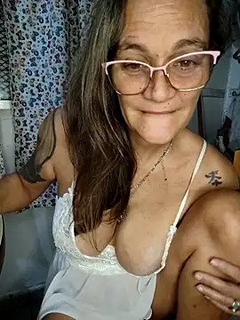 Snapshot of Nanybeach chatting on 03-14-26, 10:38 Nanybeach online show from 03-14-26, 10:38