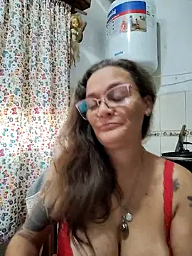 Snapshot of Nanybeach chatting on 03-06-26, 06:14 Nanybeach online show from 03-06-26, 06:14