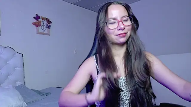 Mei hells online show from 03-25-26, 11:14