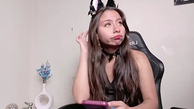 Mei hells online show from 04-17-26, 01:30