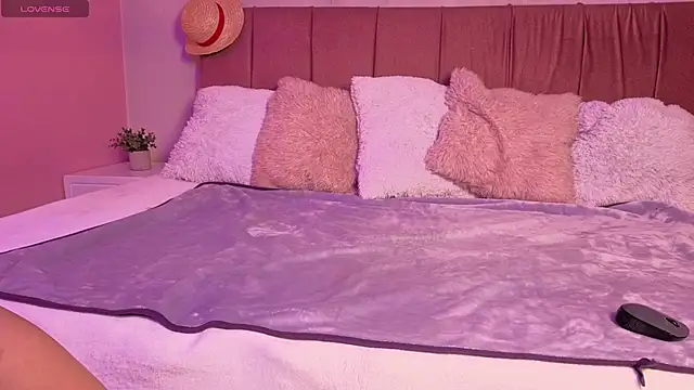 emma wilder  online show from 03-21-26, 07:07