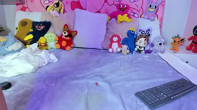 emma wilder  online show from 03-07-26, 07:41