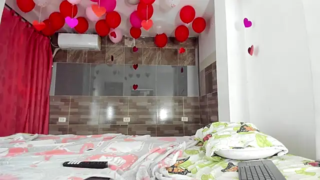 Snapshot of violett_laraa chatting on 02-20-26, 08:33 violett laraa online show from 02-20-26, 08:33