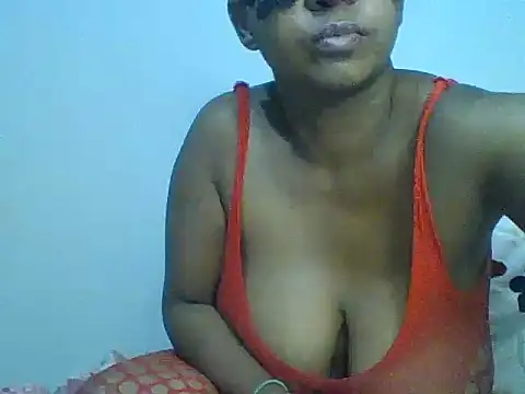 SexyElodie01 online show from 02-14-26, 11:16