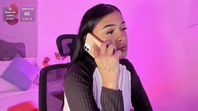 Snapshot of Aisha_Haddad chatting on 02-13-26, 02:28 Aisha Haddad online show from 02-13-26, 02:28