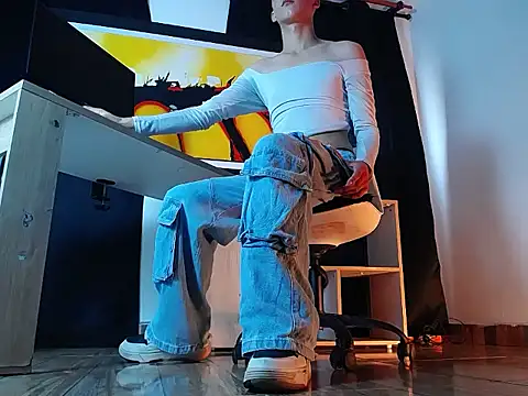 Snapshot of jullian_ricci chatting on 02-13-26, 07:47 jullian ricci online show from 02-13-26, 07:47