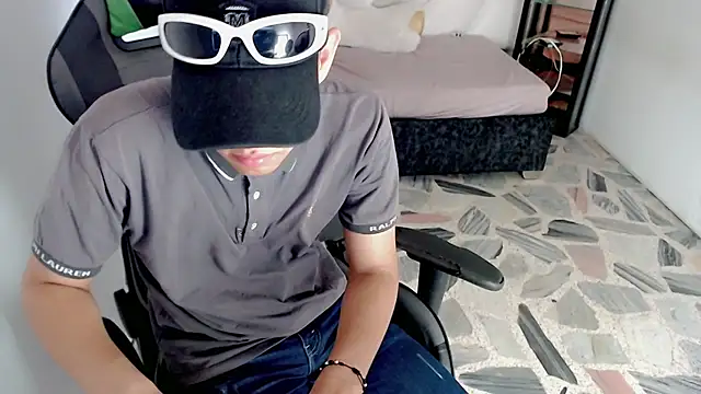 Top and bottom online show from 04-29-26, 08:59