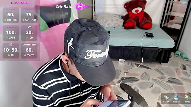 Top and bottom online show from 05-26-26, 07:45
