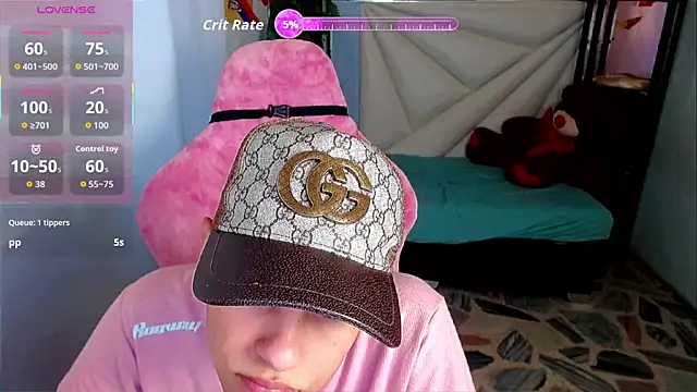 Top and bottom online show from 06-14-26, 08:43
