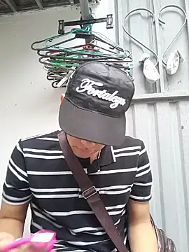Top and bottom online show from 06-04-26, 10:25