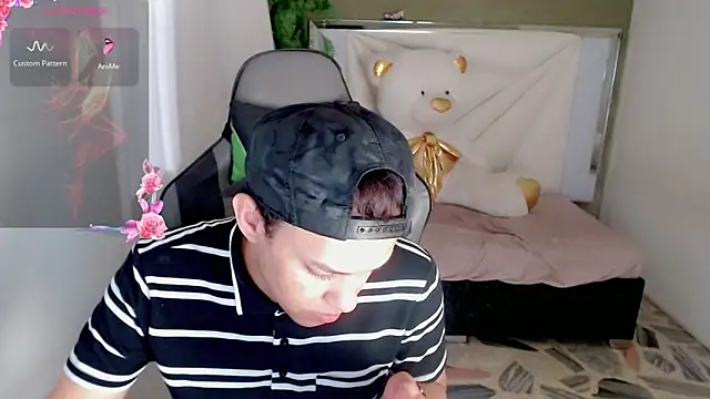 Top and bottom online show from 04-17-26, 08:33