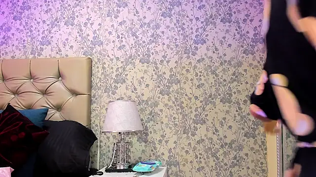 CloheBell online show from 02-17-26, 12:02