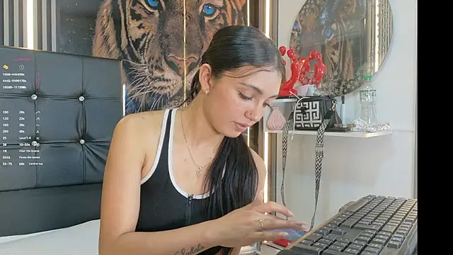  ArianaToroo online show from 03-26-26, 03:43