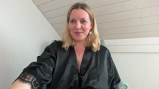 Busenwunder1280 online show from 04-19-26, 01:56