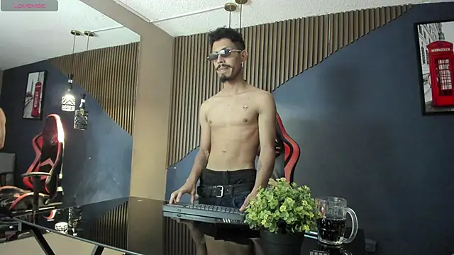 NoaahTylor online show from 03-03-26, 08:16