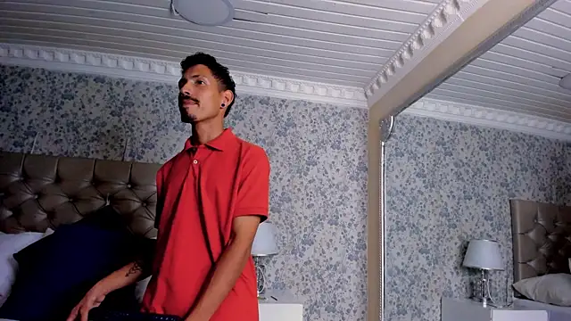 NoaahTylor online show from 04-17-26, 03:20