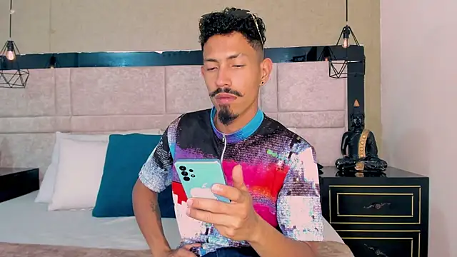 NoaahTylor online show from 03-15-26, 06:59