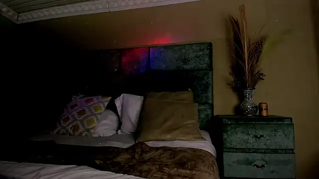 NoaahTylor online show from 05-03-26, 04:06