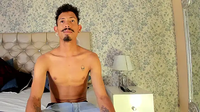 NoaahTylor online show from 03-31-26, 08:11