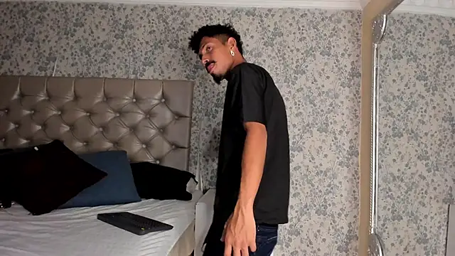 NoaahTylor online show from 03-07-26, 07:30