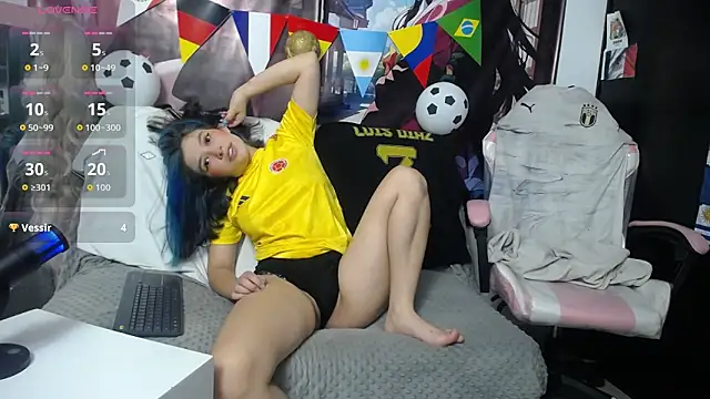 Snapshot of Mizuki_genshin chatting on 06-17-26, 05:01 Mizuki genshin online show from 06-17-26, 05:01