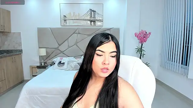 calyptra lux online show from 02-26-26, 07:25