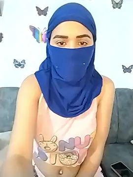 Snapshot of sarah_Dau chatting on 02-19-26, 05:04 sarah Dau online show from 02-19-26, 05:04