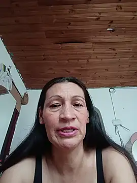 Layla Zaid online show from 06-02-26, 02:06